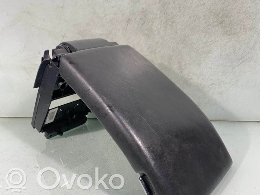 Armrest   31291155