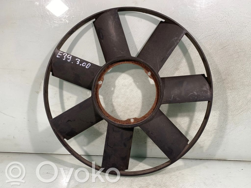 BMW 5 E39 Ventiliatora propellers 