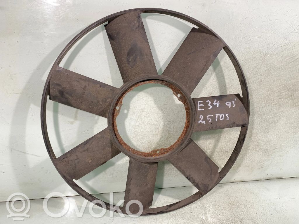 BMW 5 E34 Ventiliatora propellers 