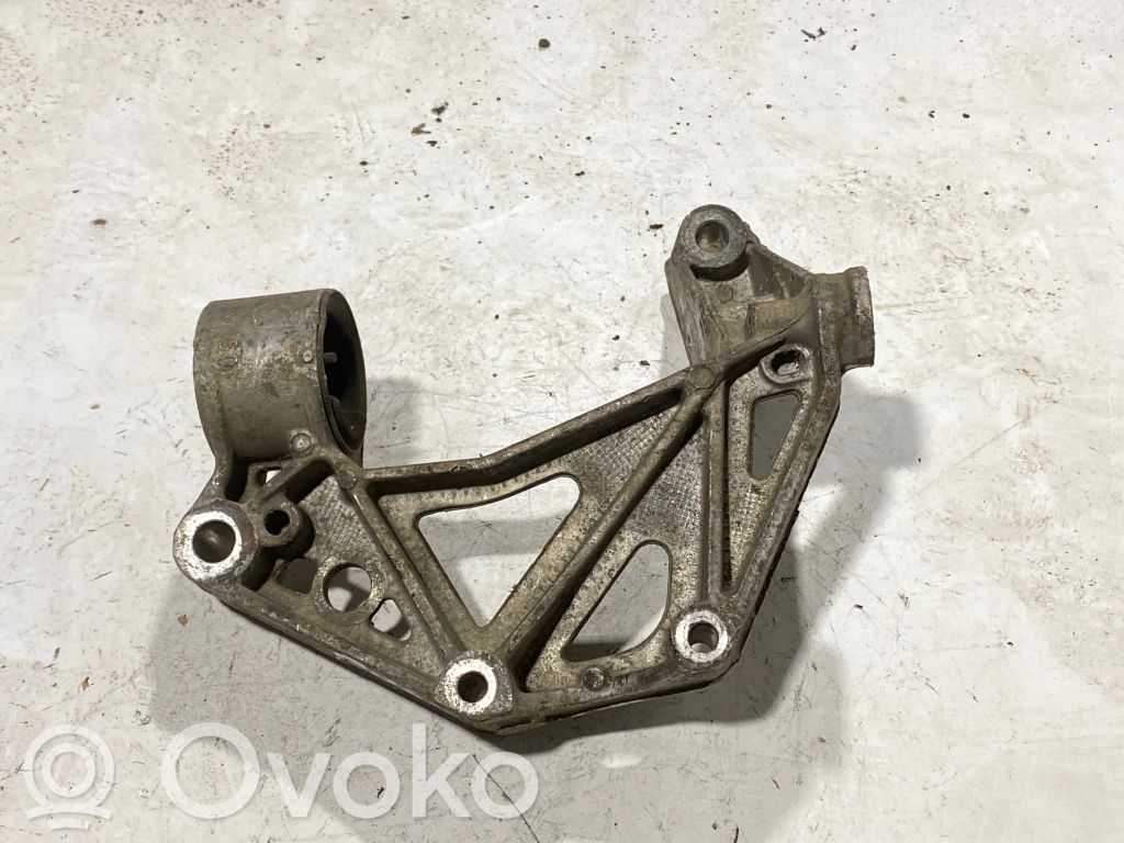 Volkswagen Polo Priekšējais šķērsnis 