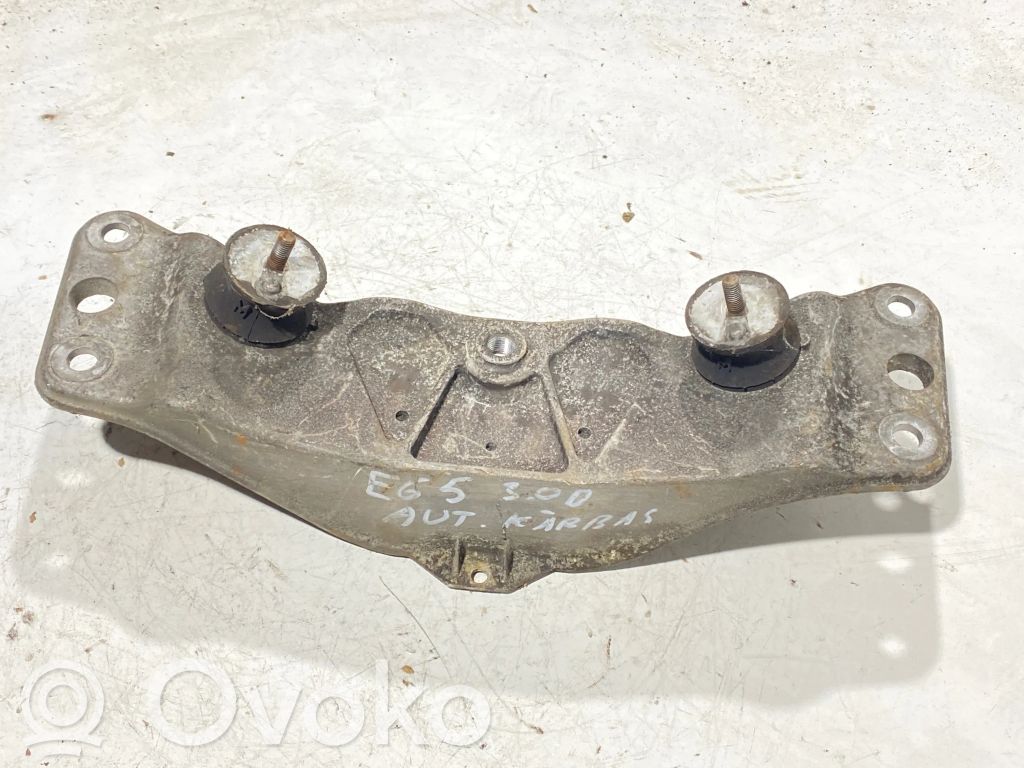 BMW 7 E65 E66 Gearbox mounting bracket 