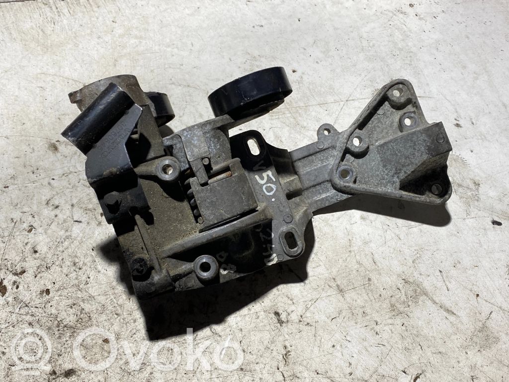 Volvo V50 A/C compressor mount bracket 