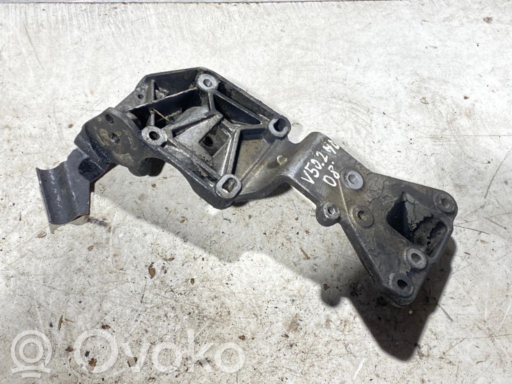 Volvo V50 A/C compressor mount bracket 