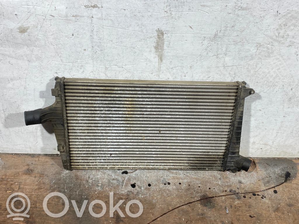 Audi A6 Allroad C5 Oro nukreipėjas/ kanalas interkūlerio radiatoriaus 