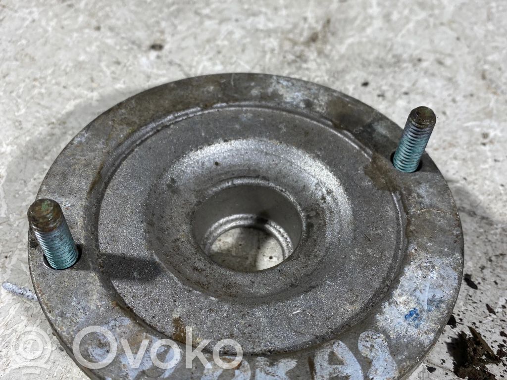 Audi A8 S8 D2 4D Coil spring mount 