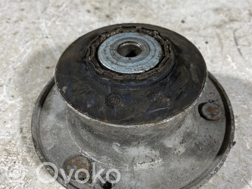 BMW 3 E46 Coil spring mount 