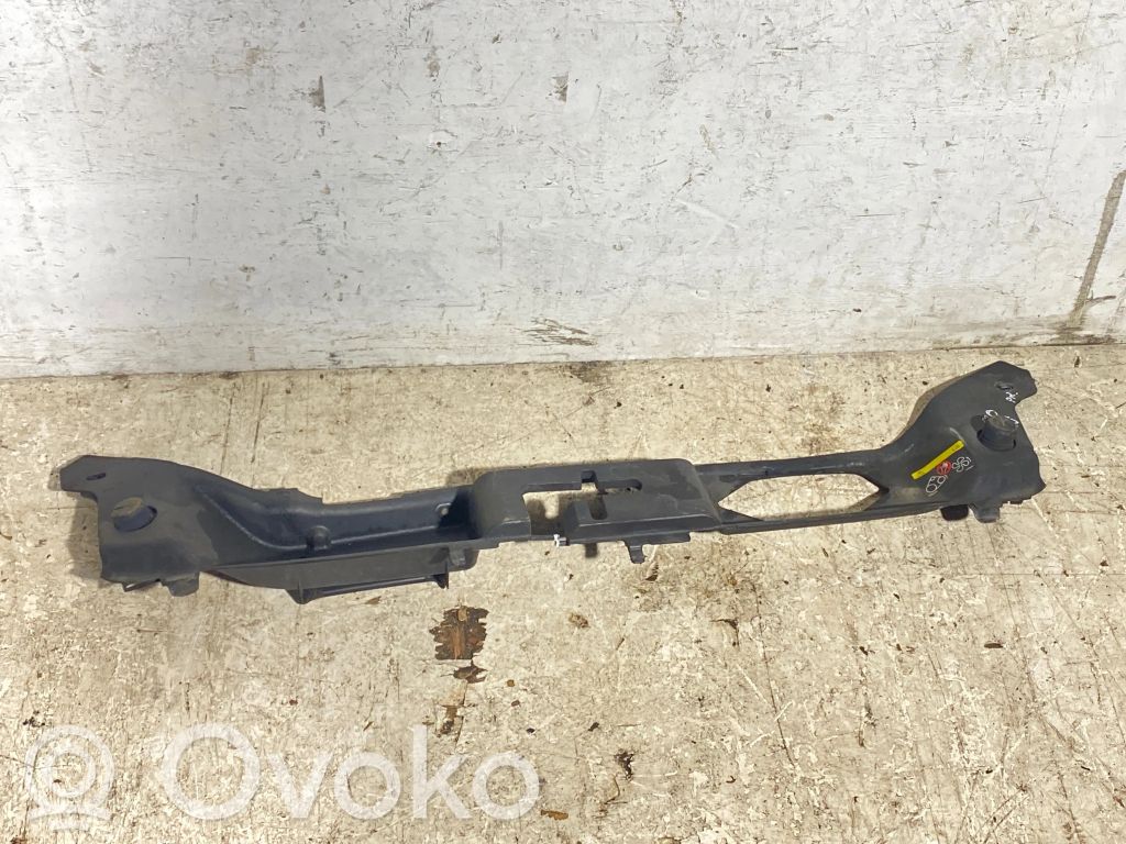 Volvo C30 Radiatorių apdaila 