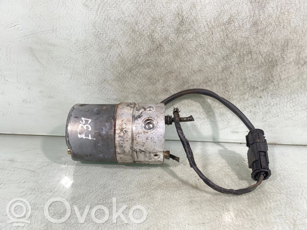 BMW 5 E39 Hidrauliskais sūknis 