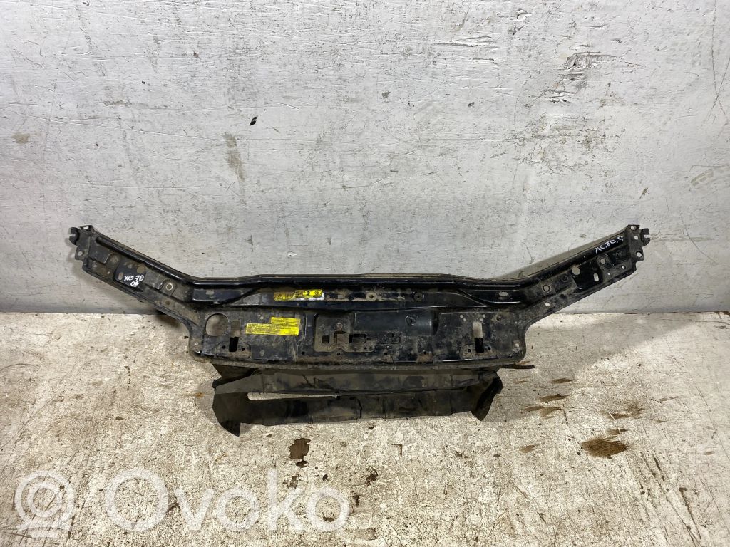 Volvo XC70 Radiatoru paneļa augšējā daļa (televizors) 