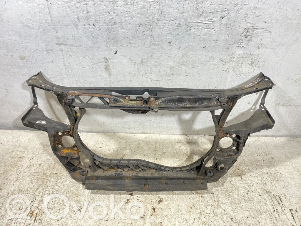 Audi A4 S4 B7 8E 8H Radiatoru panelis 