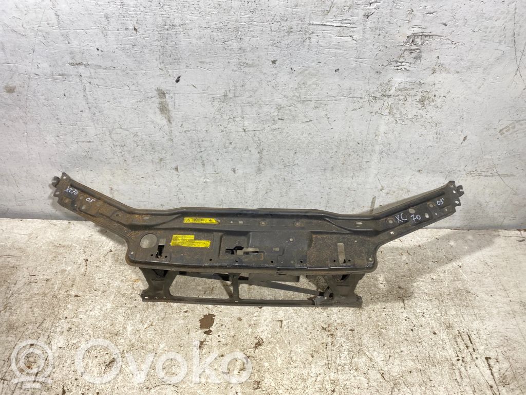 Volvo XC70 Radiatoru paneļa augšējā daļa (televizors) 