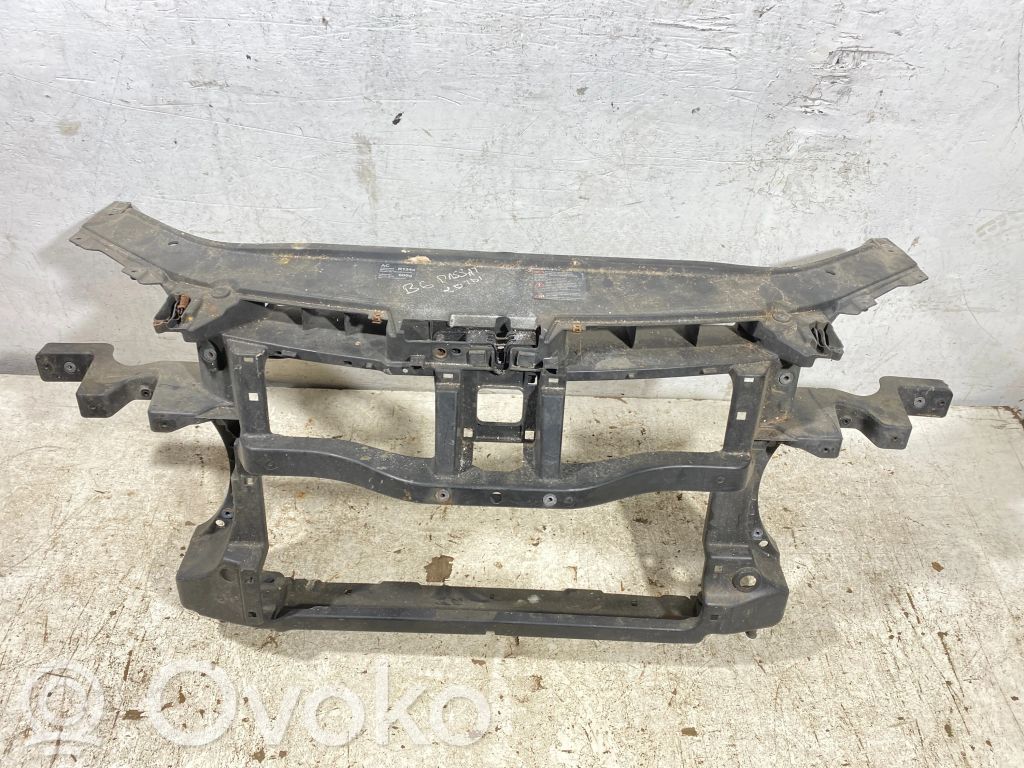 Volkswagen PASSAT B6 Radiatorių panelė 