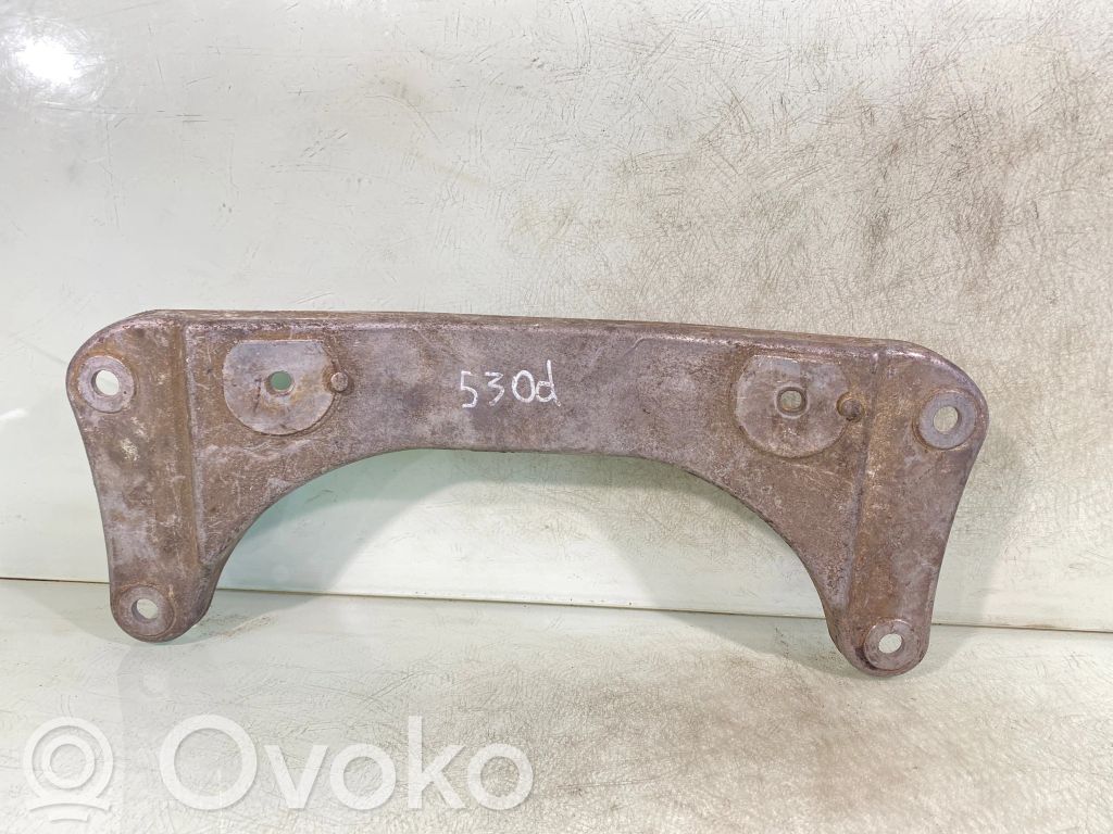 BMW 5 E39 Gear shift cable bracket 