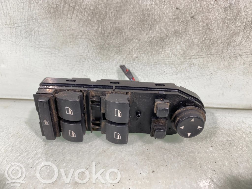 BMW 5 E60 E61 Electric window control switch 