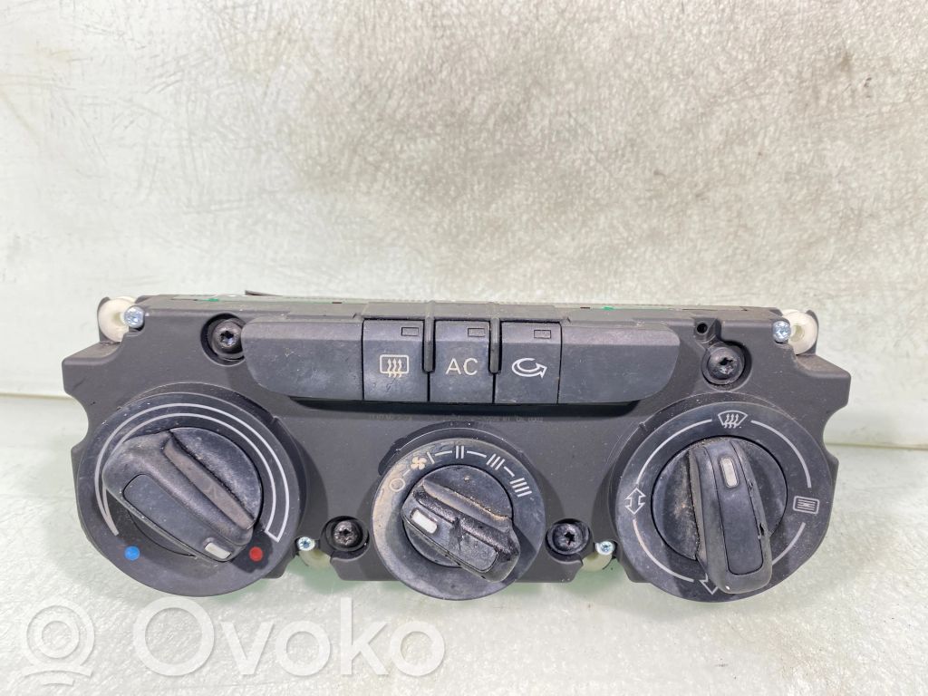 Audi A3 S3 8P Climate control unit 