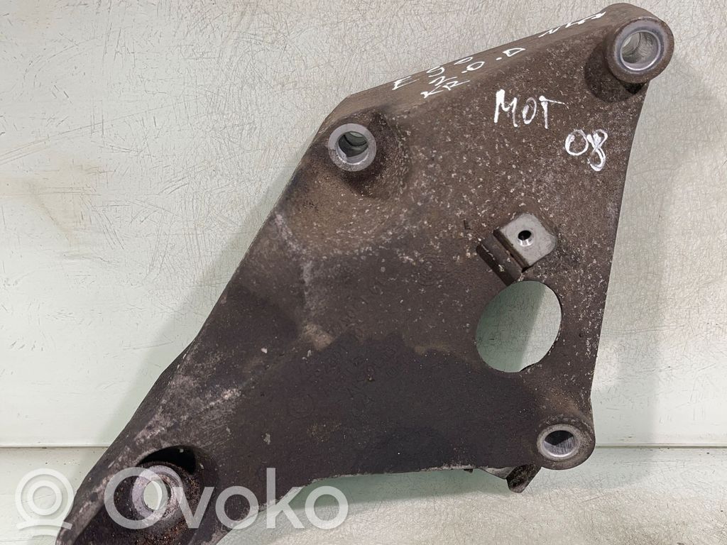BMW 3 E90 E91 Engine mounting bracket 