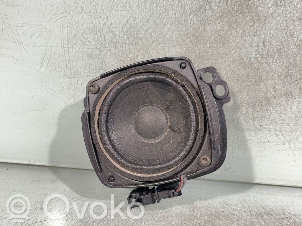 Audi A8 S8 D3 4E Front door speaker 