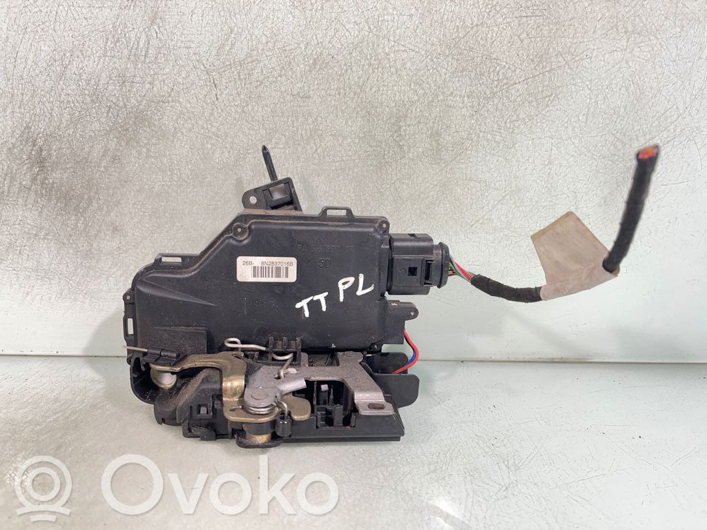 Audi TT Mk1 Front door lock 