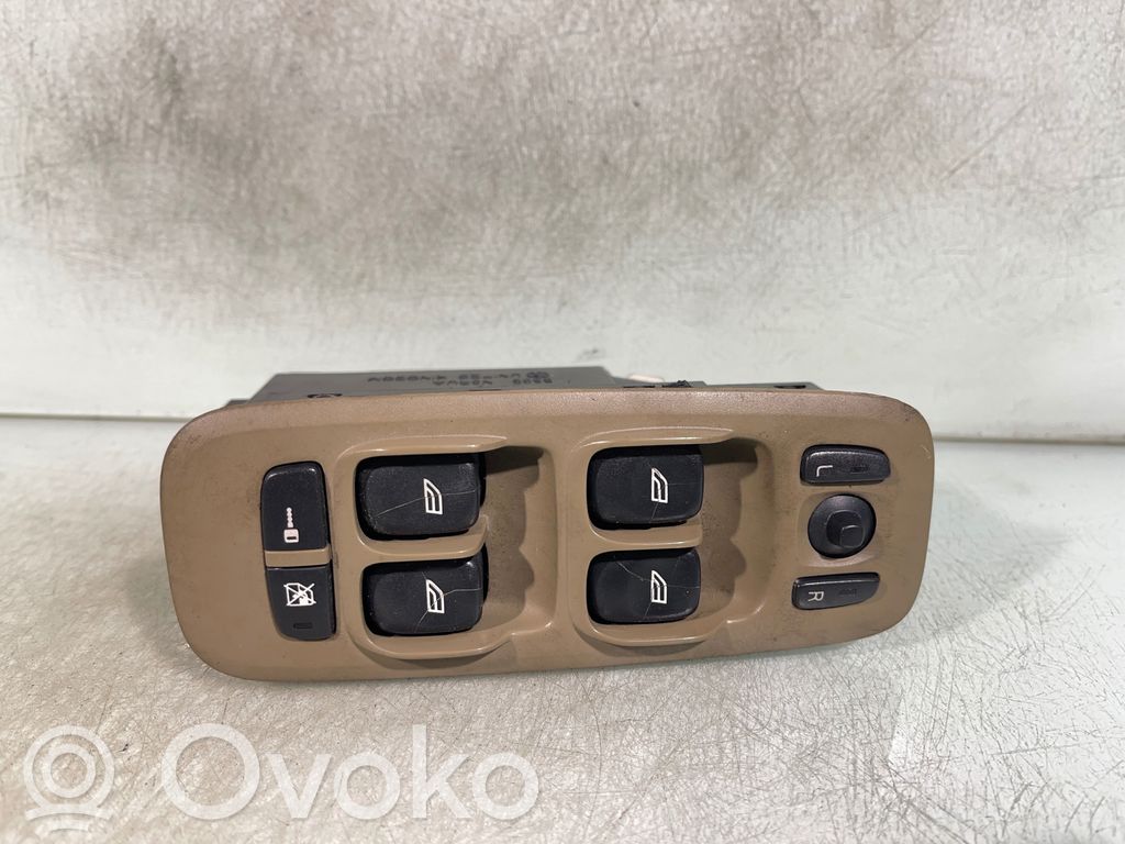 Volvo XC90 Electric window control switch 