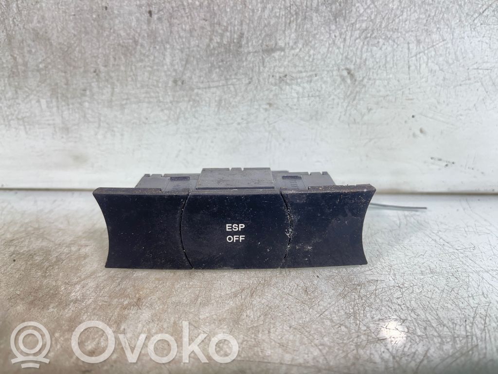 Volkswagen Touareg I ESP (stability program) switch 
