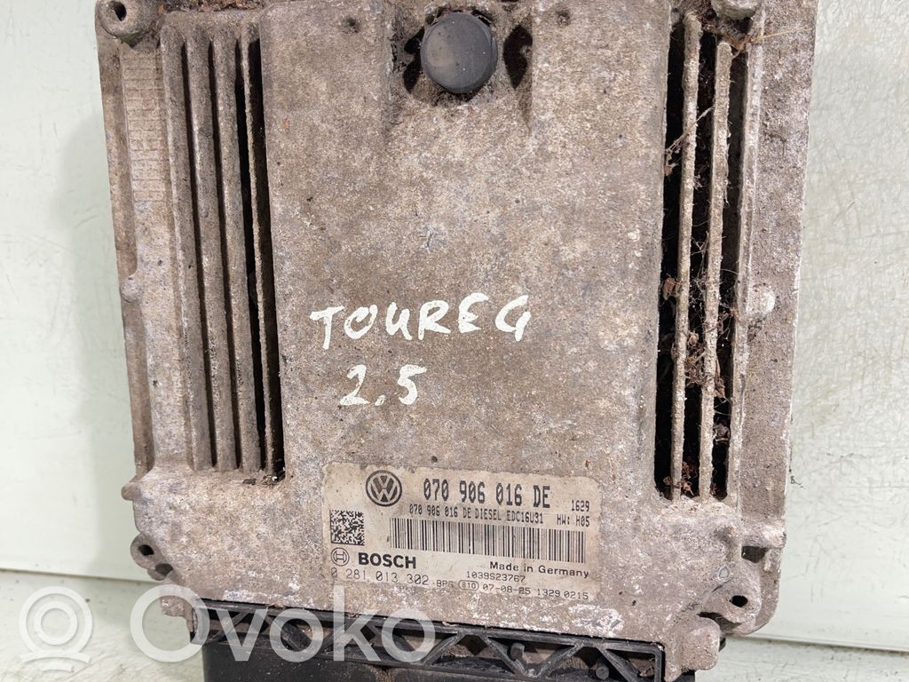 Volkswagen Touareg I Engine control unit/module 