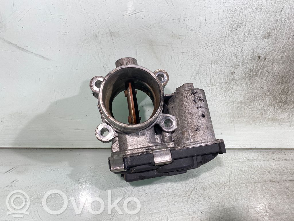 Opel Astra J Droselinė sklendė 