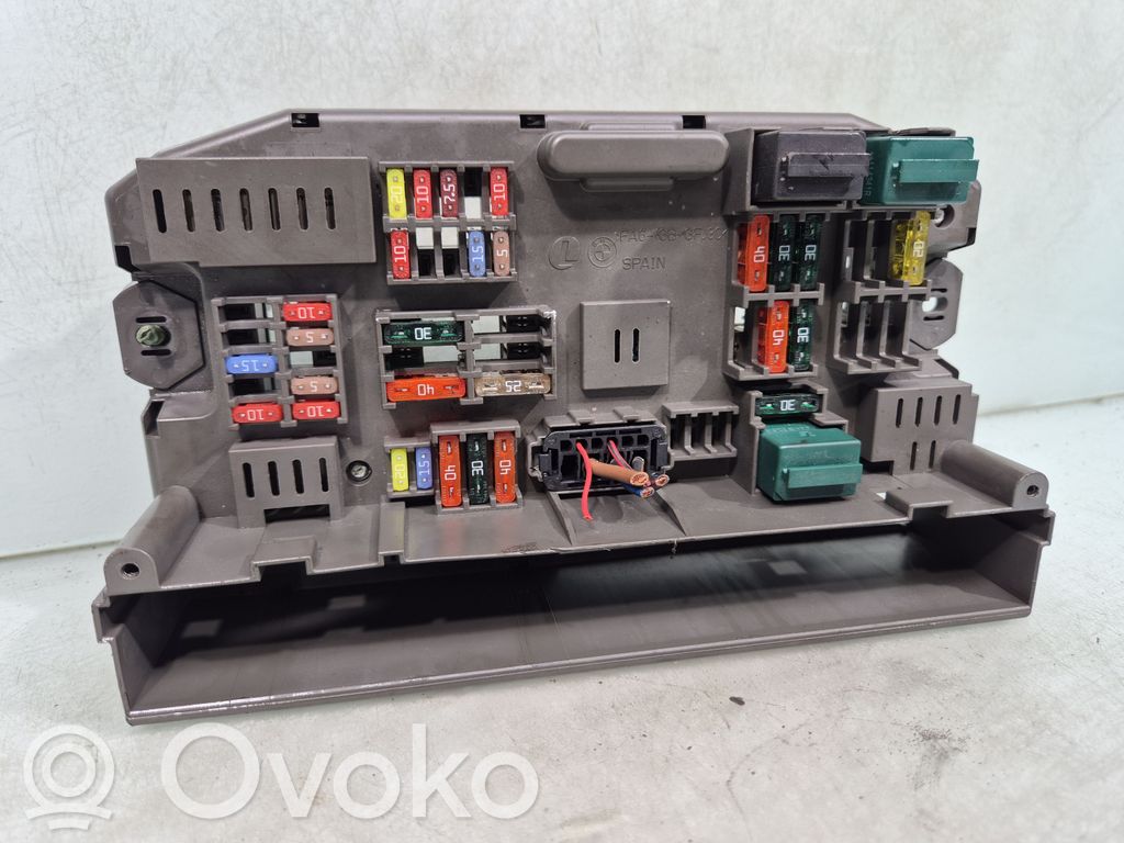 BMW X5 E70 Fuse module 