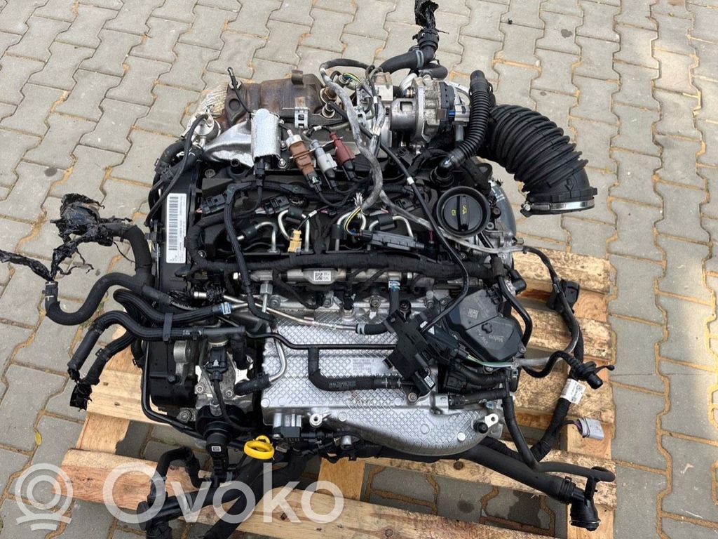 Audi Q3 F3 Kompletne silniki 