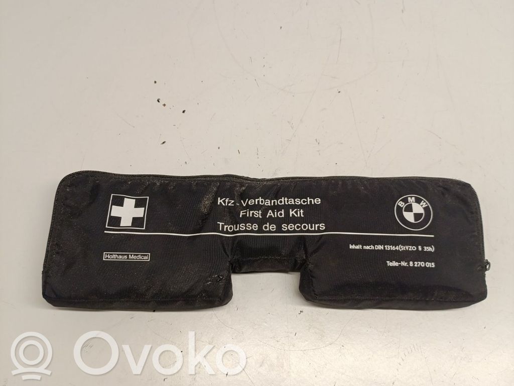 BMW 5 F10 F11 Aptieciņa 