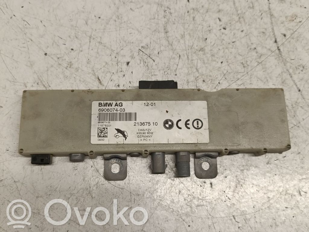 BMW 3 E46 Antenos stiprintuvas 