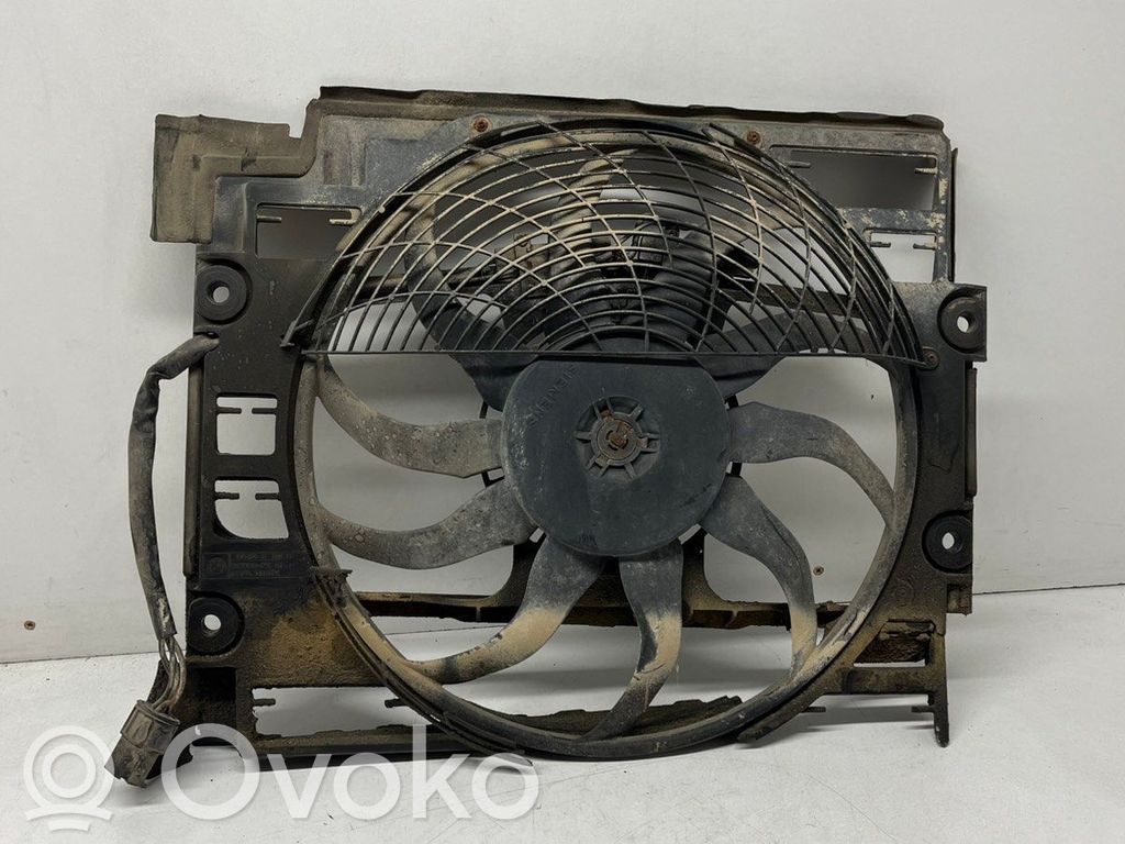 BMW 5 E39 Gaisa kondicioniera dzeses radiators 