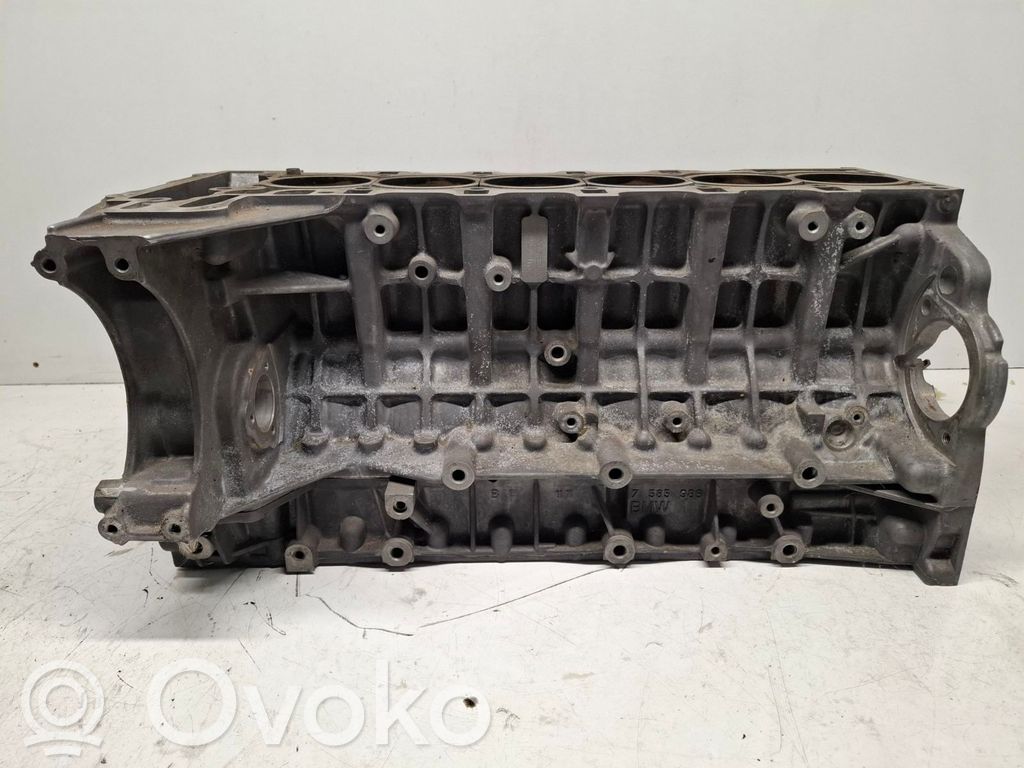 BMW 5 F10 F11 Engine block 