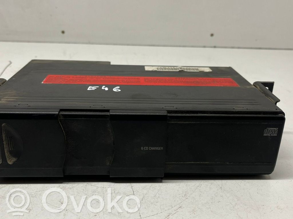 BMW 3 E46 CD/DVD keitiklis 