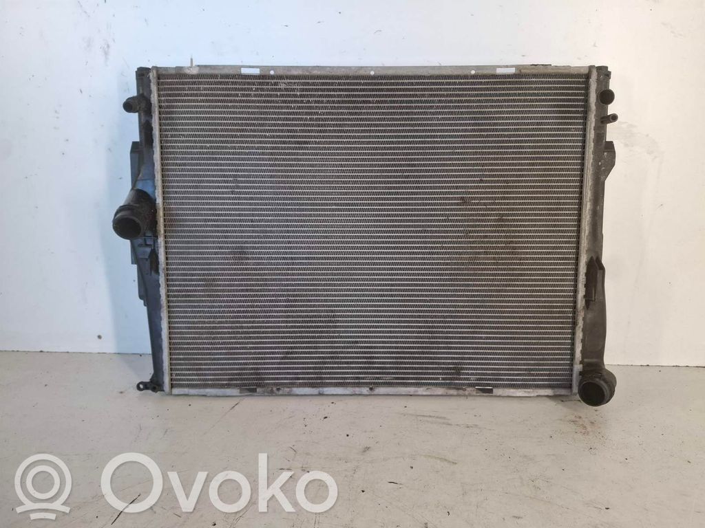 BMW 3 E90 E91 Coolant radiator 