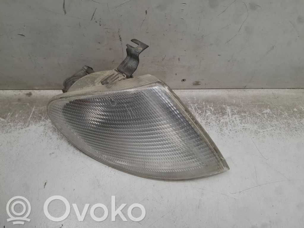 Volkswagen Sharan Front indicator light 