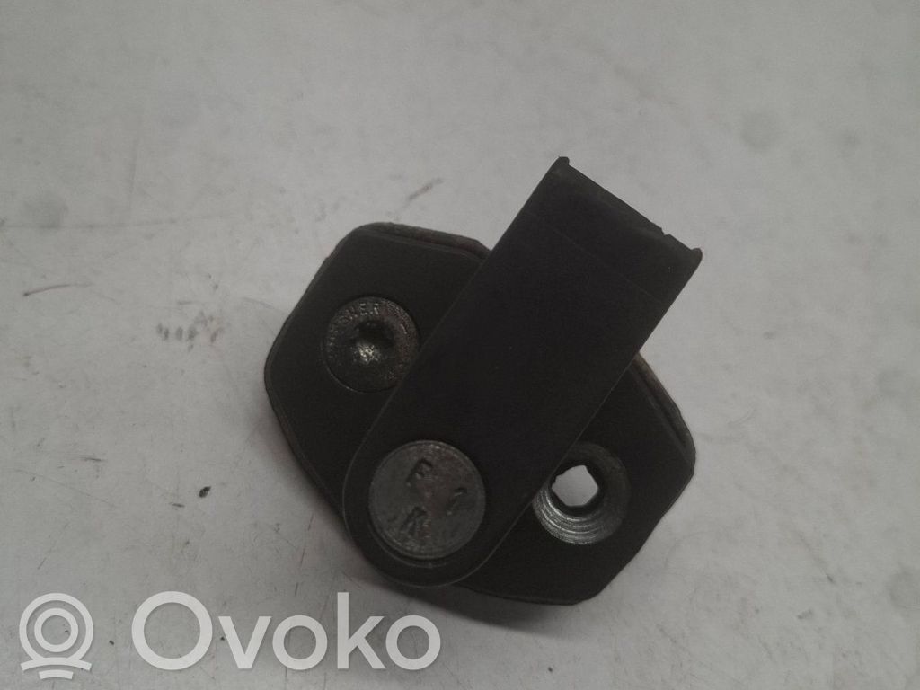 BMW 5 E39 Front door lock loop/hook striker 