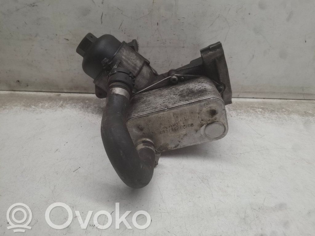 BMW 5 E39 Oil filter mounting bracket 