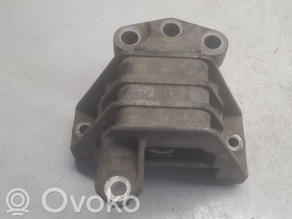 Opel Vectra C Engine mount bracket 