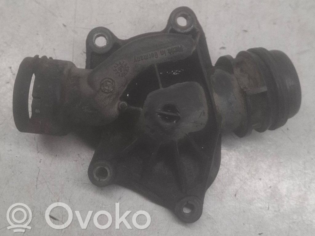 BMW 5 E60 E61 Termostat / Obudowa termostatu 
