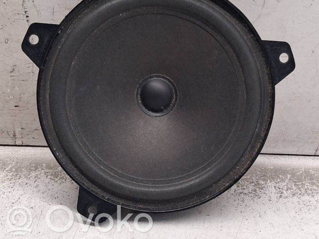 BMW 3 E46 Front door speaker 