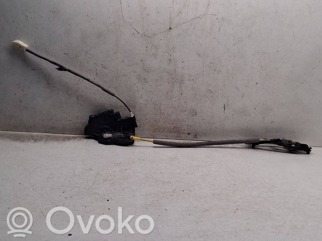 Priekšpusē slēdzene   244BTR,8253454,51218253454