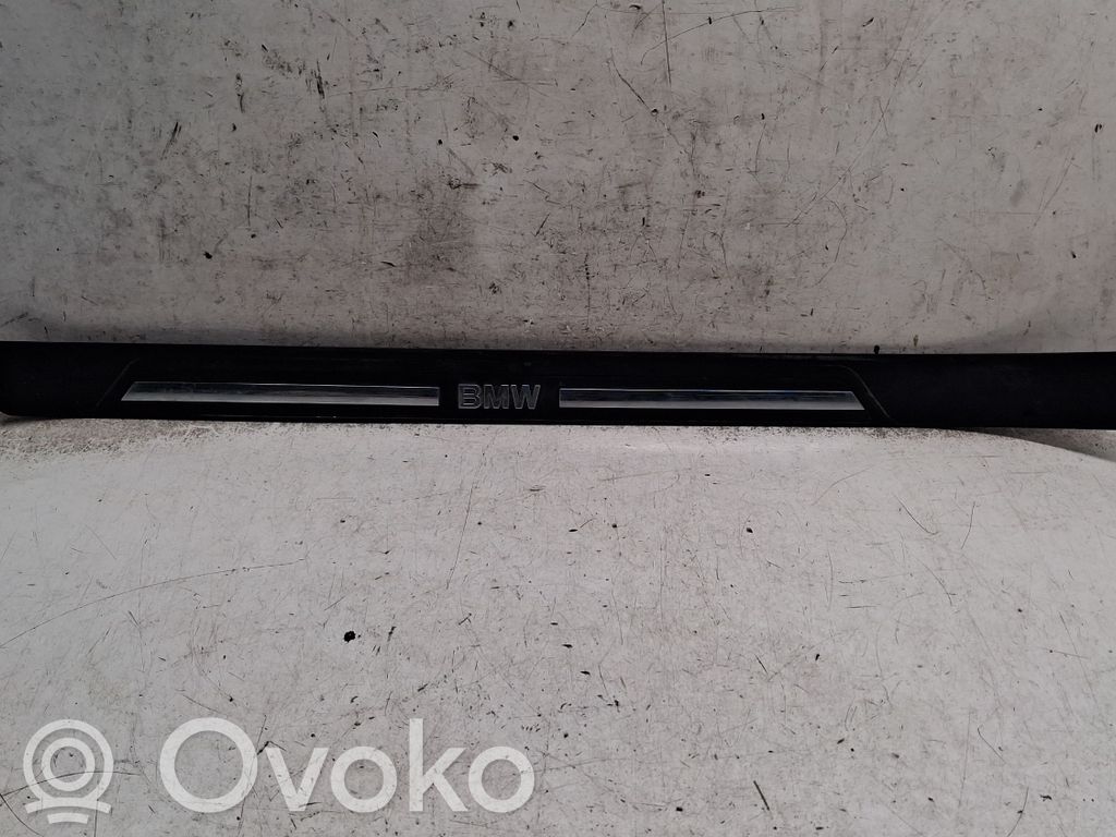 BMW 5 E39 Priekinio slenksčio apdaila (vidinė) 