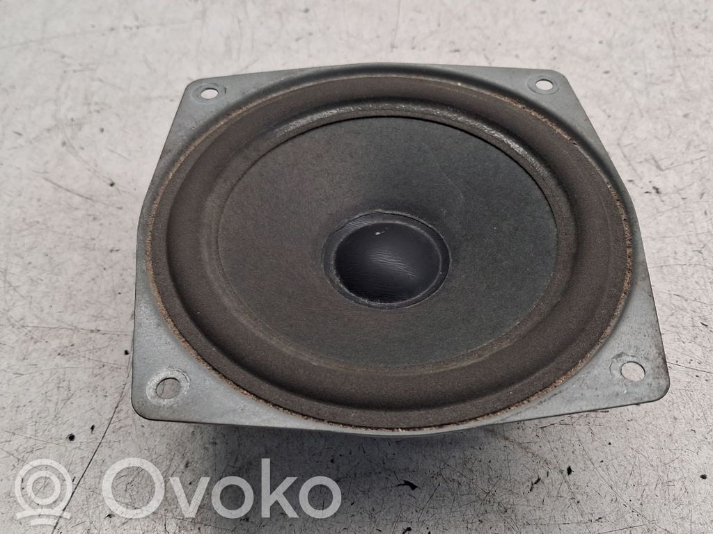 BMW 3 E36 Etuoven kaiutin 
