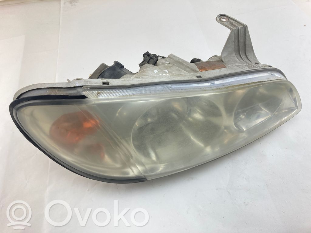 Nissan Maxima Phare frontale 