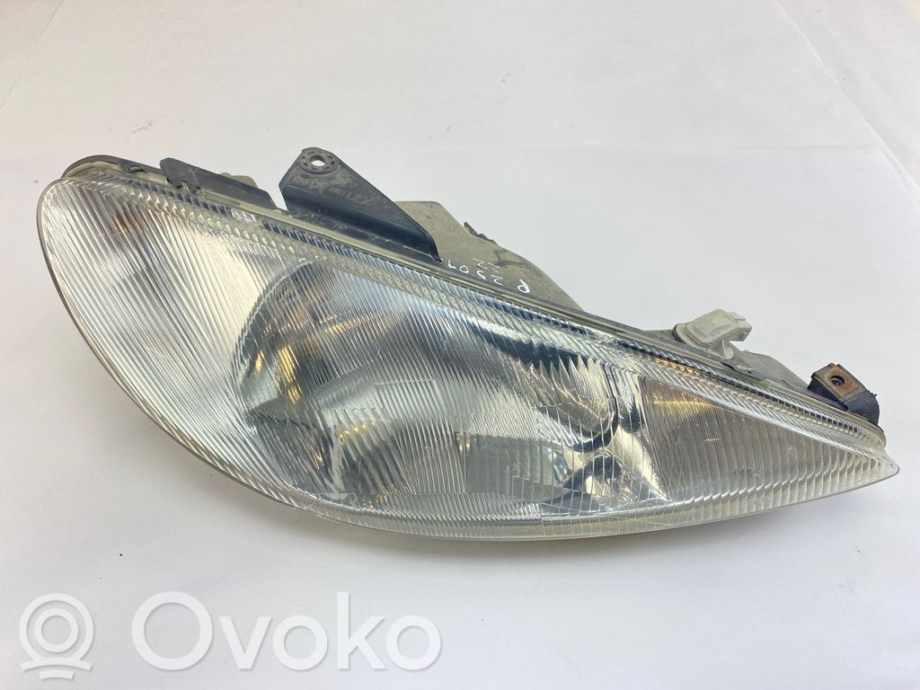Peugeot 206 Lampa przednia 