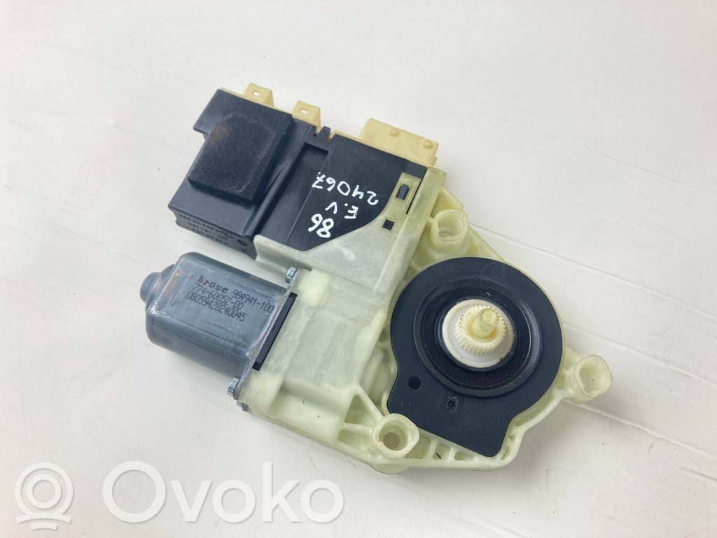 Silnik regulatora szyby drzwi przednich   7746005200,965489100,9681576680,503620150302,984941100