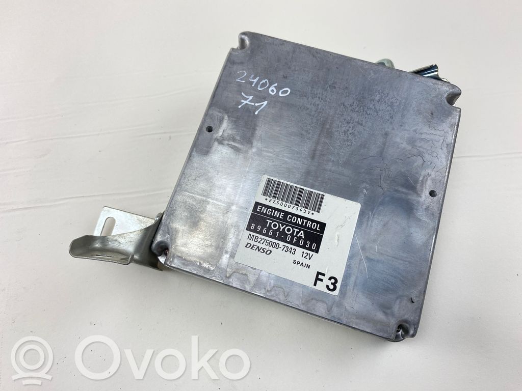 Toyota Corolla Verso AR10 Engine control unit/module 