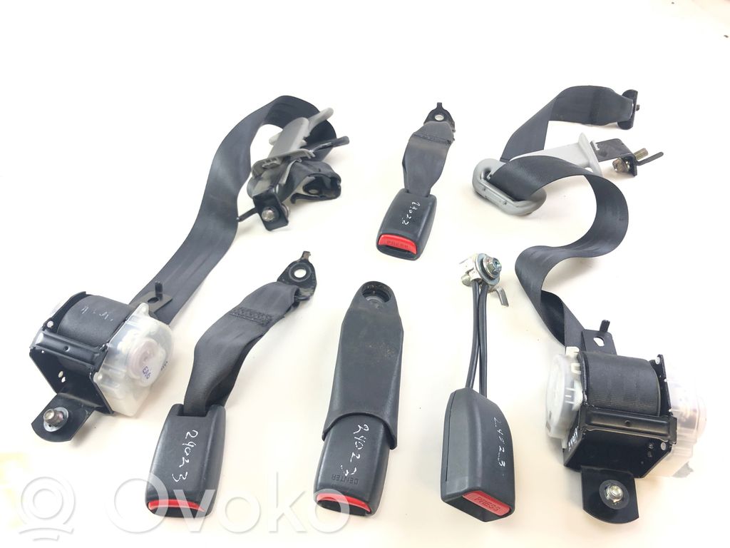 Honda FR-V Cinturón trasero 