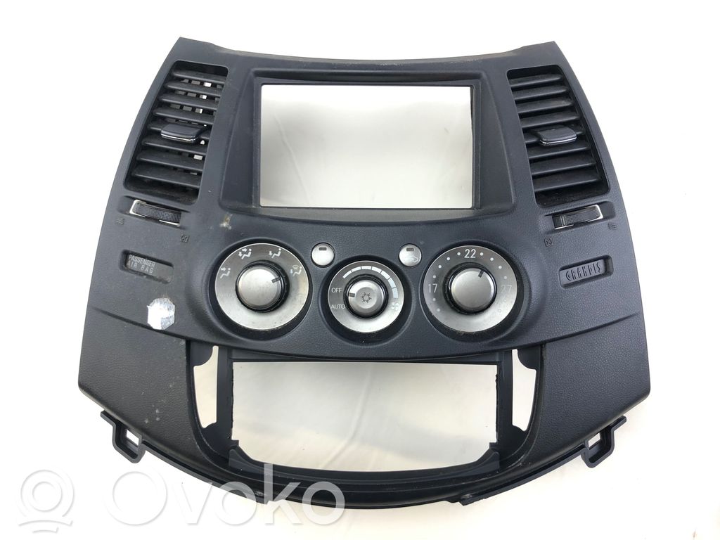 Mitsubishi Grandis Ilmastoinnin ohjainlaite 
