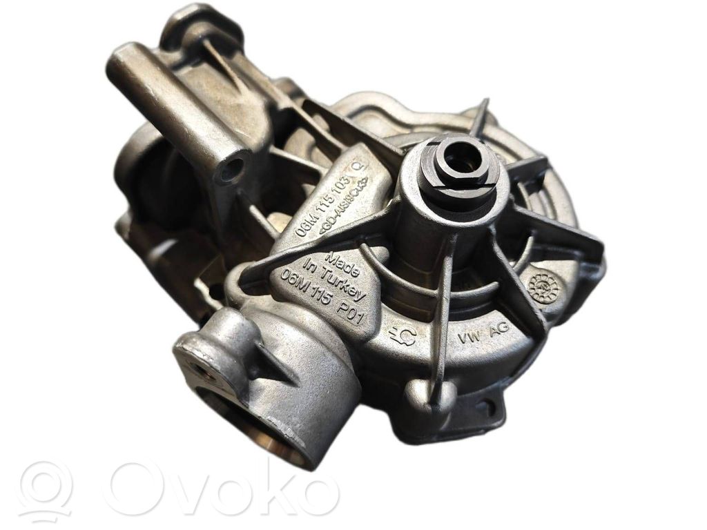 Audi A4 S4 B9 8W Öljypumppu 